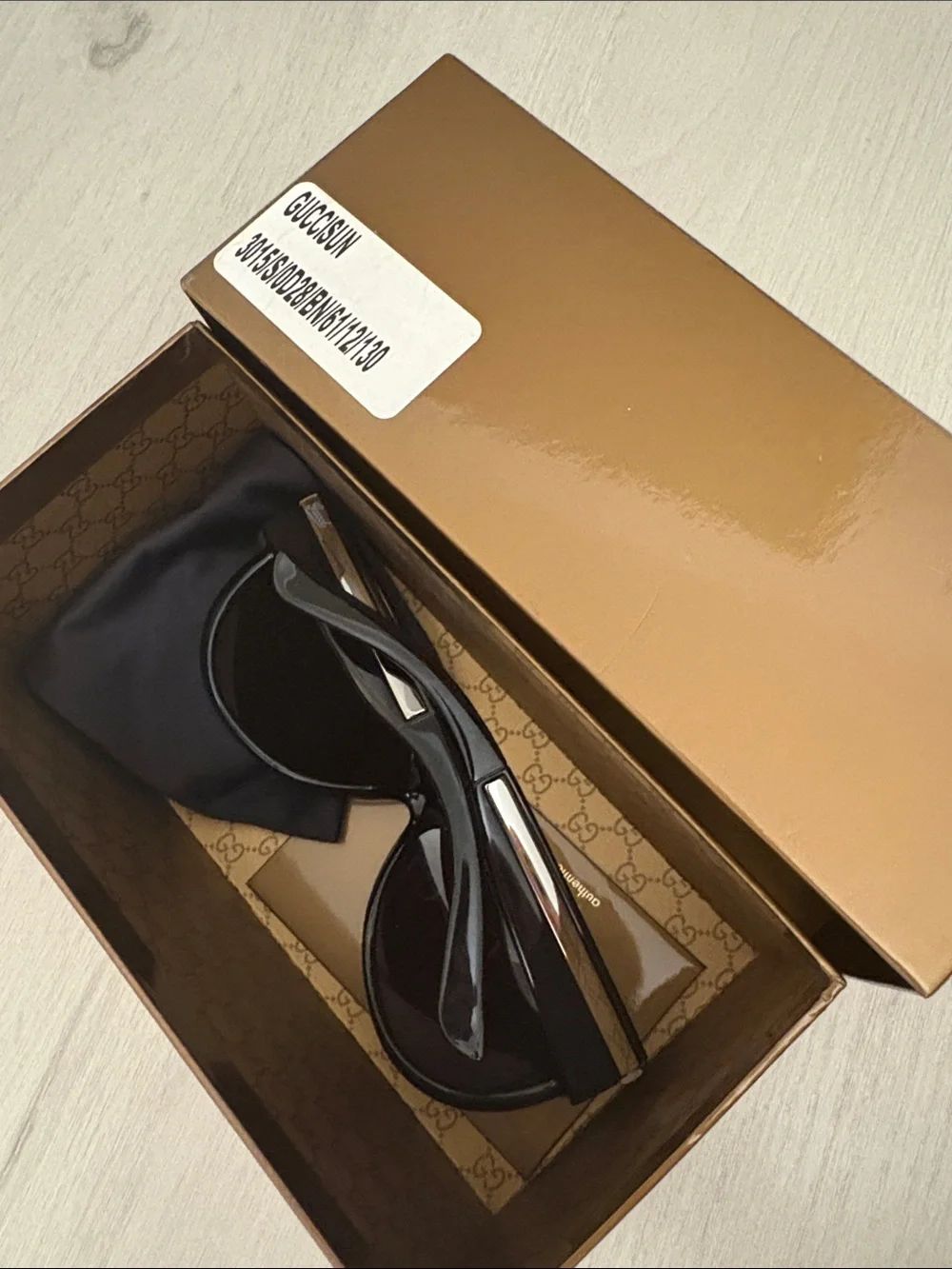 Gucci Black Sunglasses‎ with Gold Case and Box